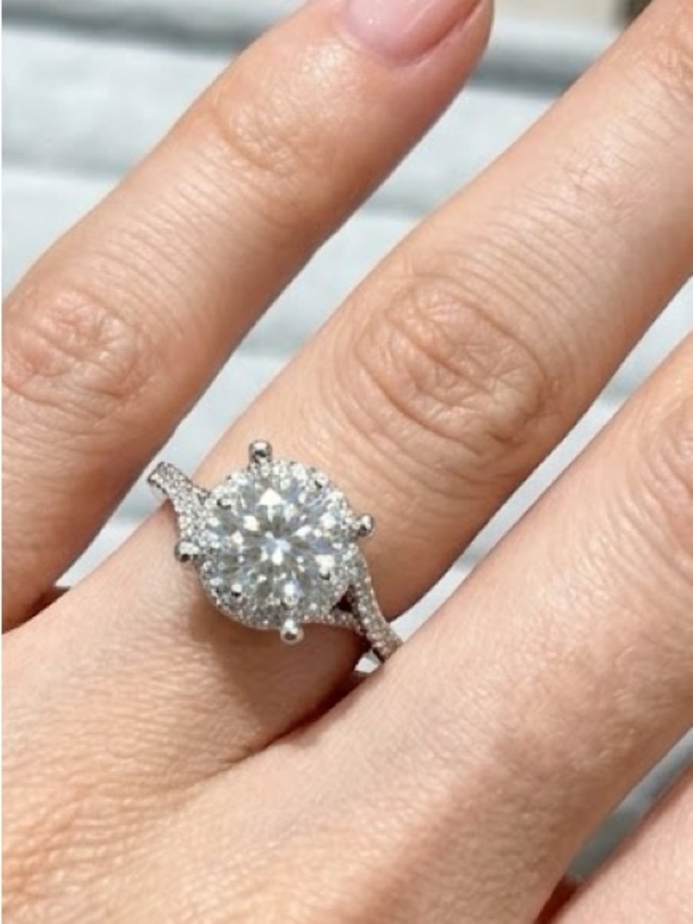 NEW 1ct Round Moissanite Halo Adjustable Ring White Gold Plated - Retail $200